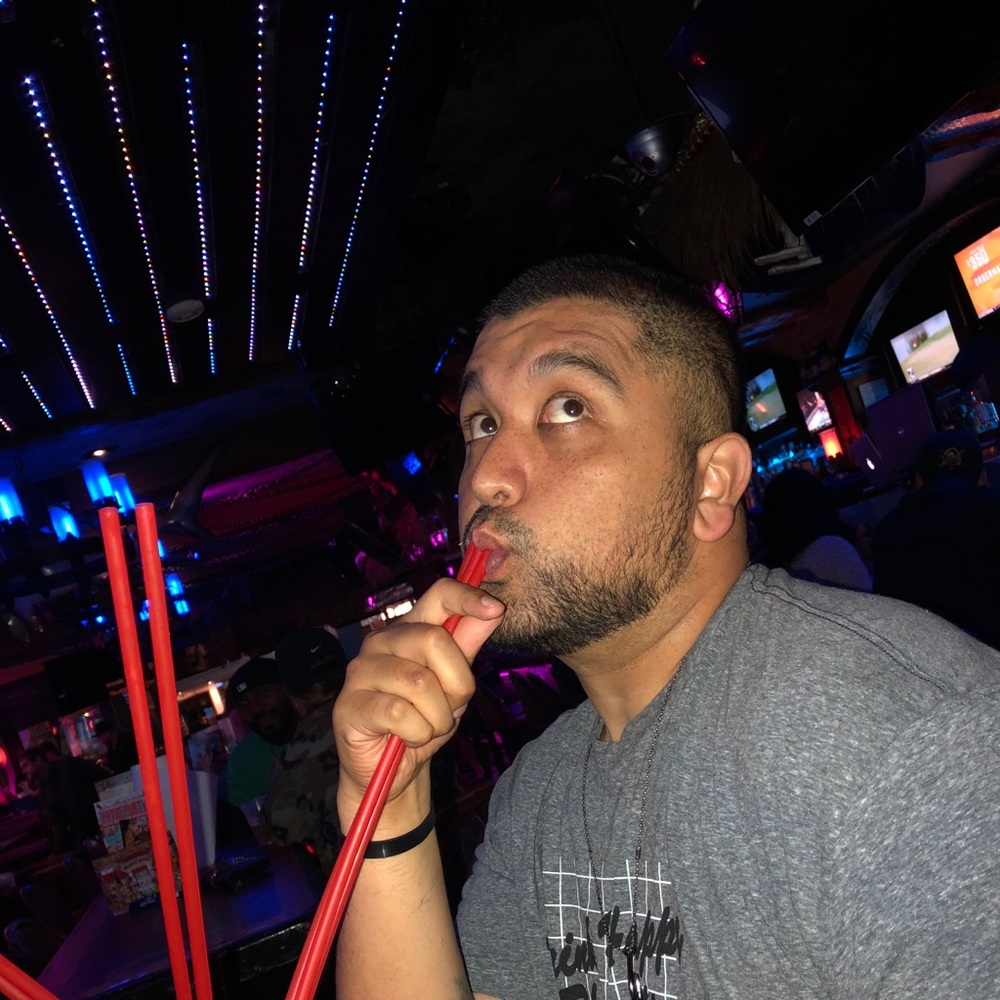 Meet your Posher, Carlos